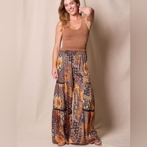 Mulit colored Palazzo pants - Picture 2 of 8